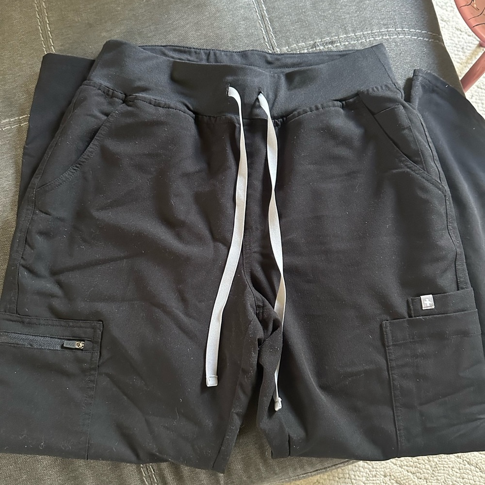 Black figs scrub bottoms cargo style